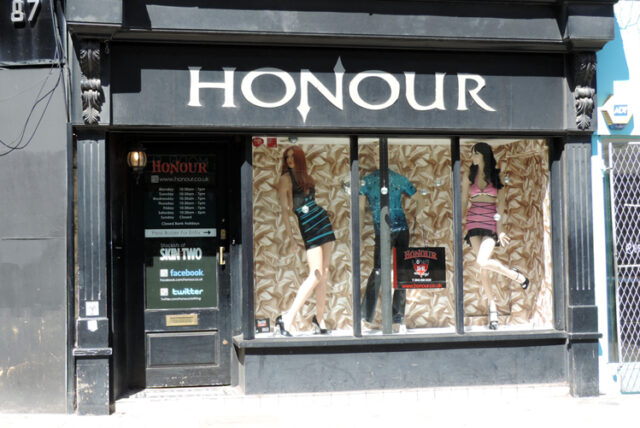 Honour celebrates its 30th anniversary with free gifts for customers