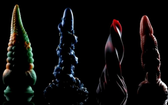 NEWS_XR_CREATURE COCKS GROUP SHOT