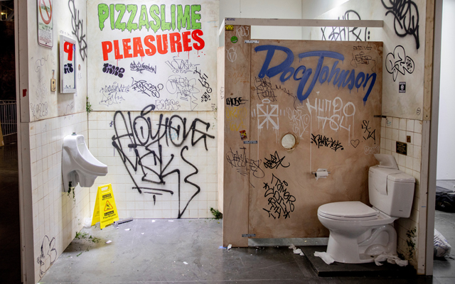 NEWS_DOCJOHNSON_COMPLEXCON